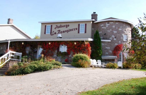 Auberge La Rosepierre - Grandes-Bergeronnes, Qc Auberge La Rosepierre - Grandes-Bergeronnes, Qc
