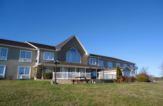 Auberge Bouctouche, Bouctouche, NB Auberge Bouctouche, Bouctouche, NB
