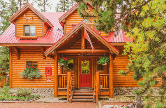 Baker Creek Mountain Resort, Lake Louise, (AB) Baker Creek Mountain Resort, Lake Louise, (AB)