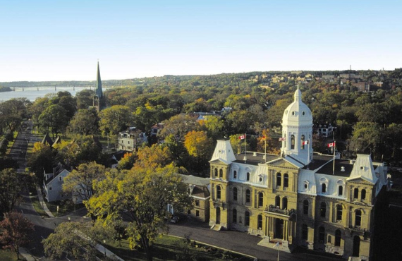 Vue depuis le Crowne Plaza Lord Beaverbrook Vue depuis le Crowne Plaza Lord Beaverbrook
