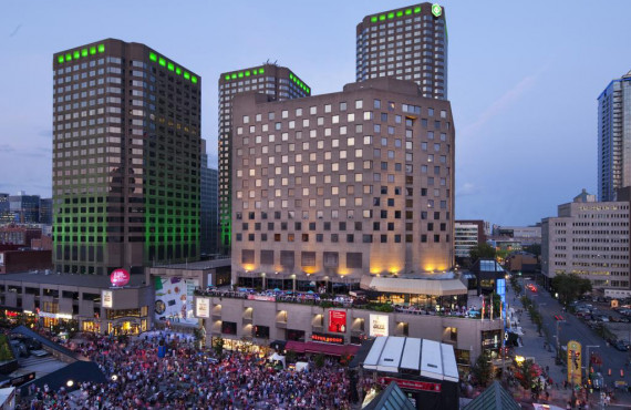 DoubleTree By Hilton Montreal, QC DoubleTree By Hilton Montreal, QC