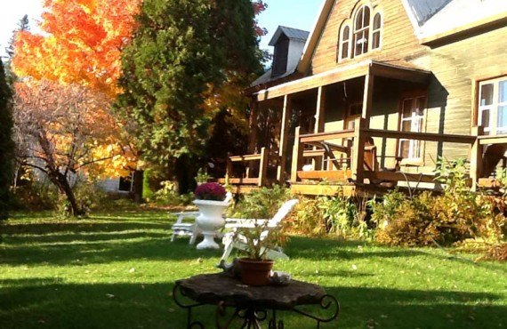 Gîte la Vieille École - Grandes-Piles, Qc Gîte la Vieille École - Grandes-Piles, Qc