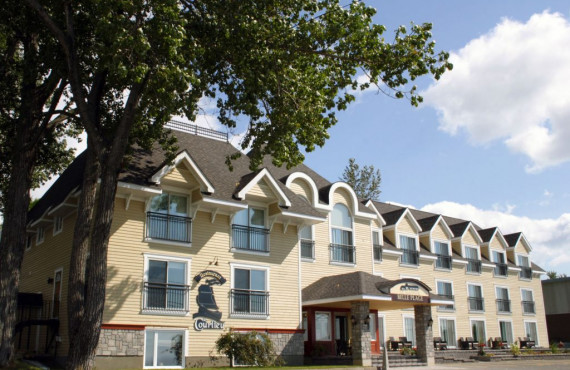 Hôtel le Manoir Belle Plage, Carleton s/ mer, QC Hôtel le Manoir Belle Plage, Carleton s/ mer, QC