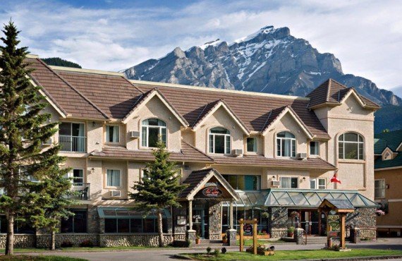 Irwin's Mountain Inn - Banff, AB Irwin's Mountain Inn - Banff, AB