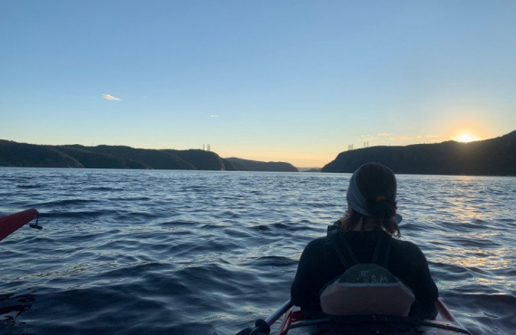 1-kayak-de-mer-au-coucher-du-soleil.jpg