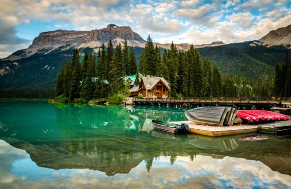 Pourvoirie Emerald Lake - Yoho National Park, BC Pourvoirie Emerald Lake - Yoho National Park, BC