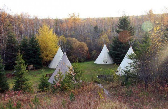 1-rencontre-amerindiens-lac-st-jean.jpg 1-rencontre-amerindiens-lac-st-jean.jpg