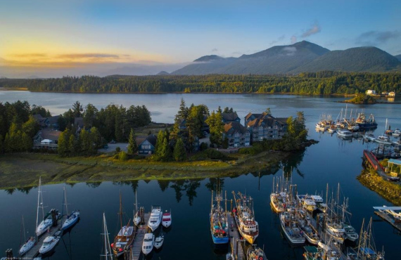 Water's Edge Shoreside Suites, Ucluelet, BC Water's Edge Shoreside Suites, Ucluelet, BC