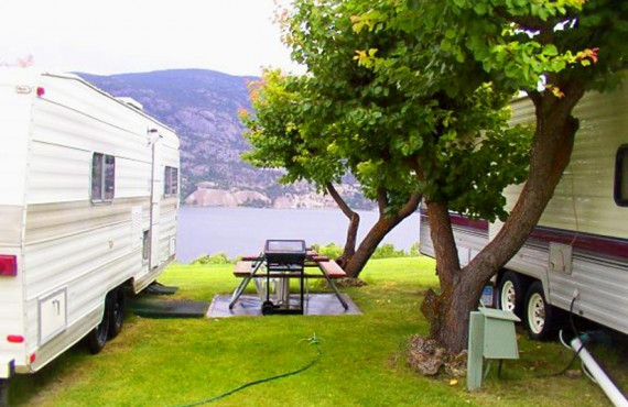 Camping Camp-Along - Emplacement pour campings-car Camping Camp-Along - Emplacement pour campings-car