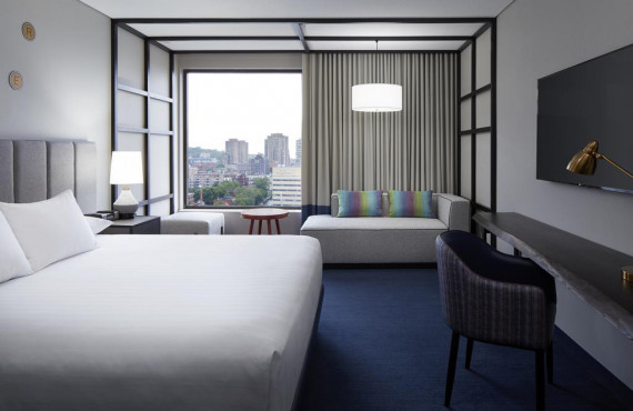 1 king bed 1 king bed