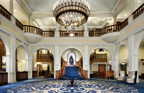 2-fairmont-chateau-louise-lobby 2-fairmont-chateau-louise-lobby