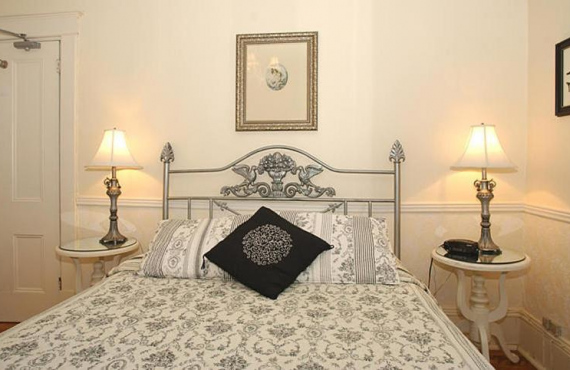 Room #19 Room #19