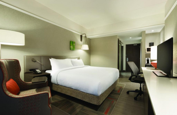 1 King bed 1 King bed