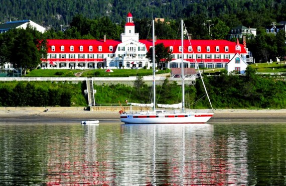 2-hotel-tadoussac-ext 2-hotel-tadoussac-ext