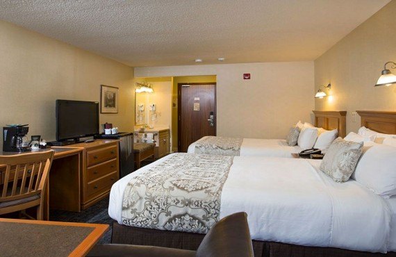 2 queen beds 2 queen beds
