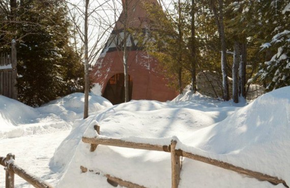 Site Traditionnel Huron - Tee-Pee Site Traditionnel Huron - Tee-Pee