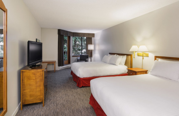 Two queen beds Two queen beds