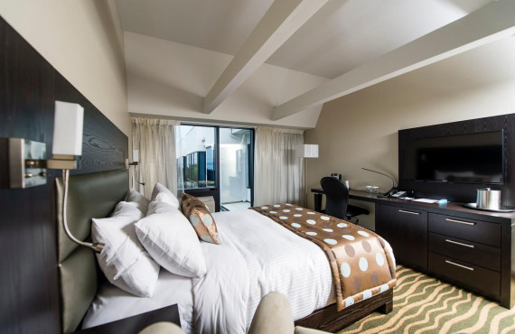 Chambre confort -1 lit queen Chambre confort -1 lit queen