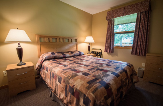 1 Queen Bed 1 Queen Bed