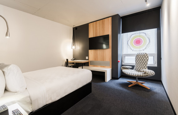 Room with 1 bed Room with 1 bed