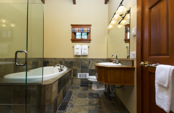 bathroom bathroom