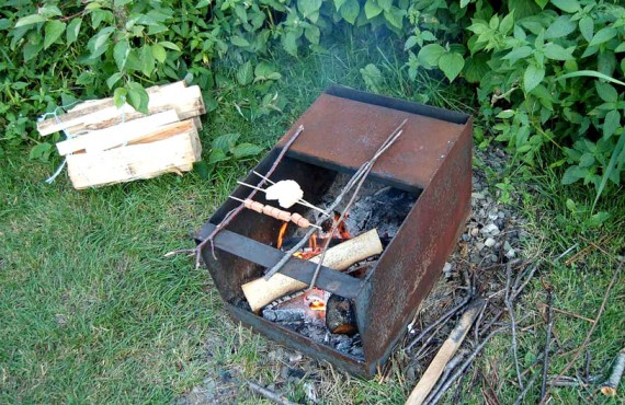 Préparation d'un repas en camping Préparation d'un repas en camping