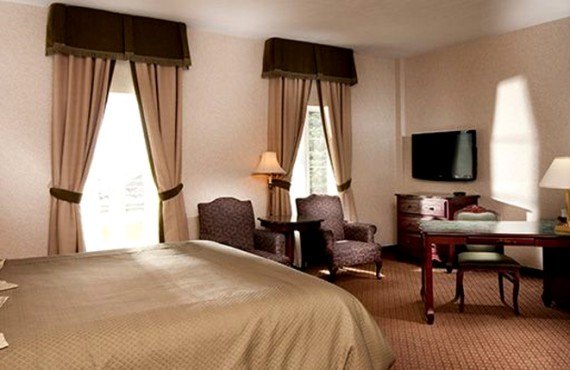 3-chateau-moncton-ch 3-chateau-moncton-ch