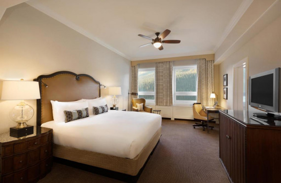 Deluxe Lakeview Room Deluxe Lakeview Room