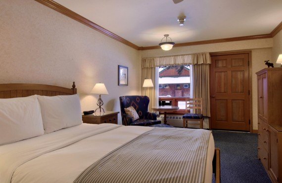 Fairmont Jasper Park Lodge - Fairmont room Fairmont Jasper Park Lodge - Fairmont room