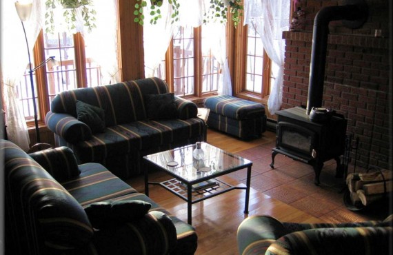 3-gite-roupillon-salon 3-gite-roupillon-salon