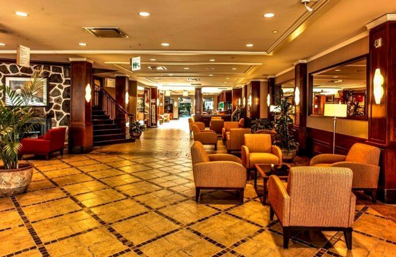 3-holliday-inn-mtl-airport 3-holliday-inn-mtl-airport