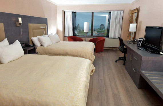 Room 2 queen beds Room 2 queen beds