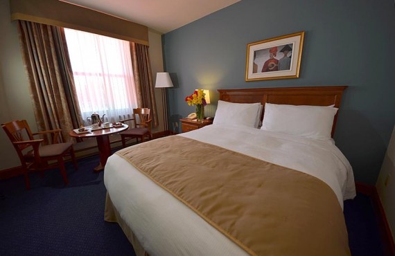 3-hotel-tadoussac-ch 3-hotel-tadoussac-ch