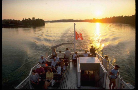 Les Mille Îles au coucher de soleil Les Mille Îles au coucher de soleil