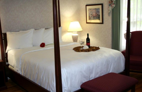 Quality Inn & Suites - Chambre lit Queen Quality Inn & Suites - Chambre lit Queen