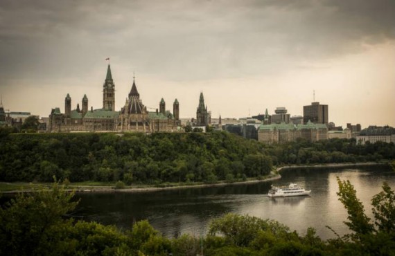 3-tour-ville-ottawa-guide.jpg 3-tour-ville-ottawa-guide.jpg