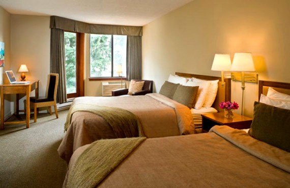 3-whistler-village-inn-ch-2lits 3-whistler-village-inn-ch-2lits