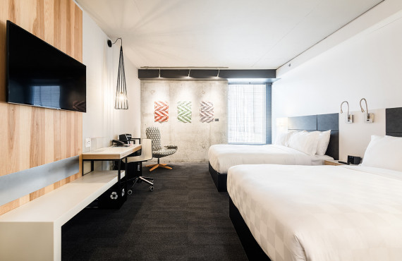 Room with 2 queen bed Room with 2 queen bed