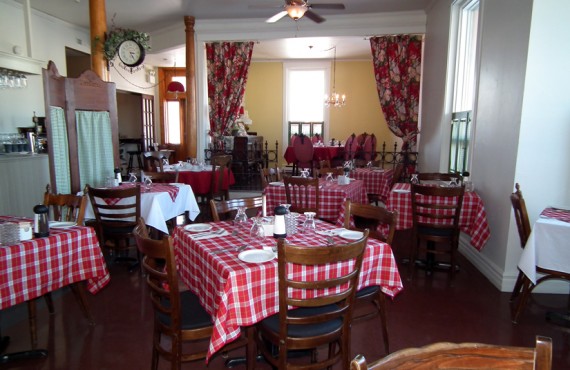 4-auberge-beausejour-salle-manger 4-auberge-beausejour-salle-manger