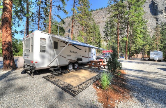 4-camping-gallagher.jpg 4-camping-gallagher.jpg