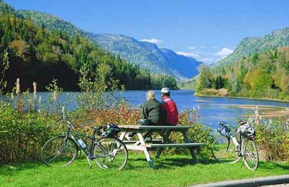 Vélo dans le Parc de la Jacques-Cartier Vélo dans le Parc de la Jacques-Cartier