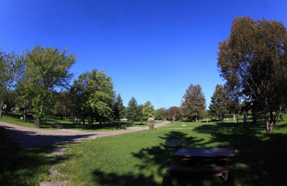 4-camping-val-jalbert-lac-st-jean.jpg 4-camping-val-jalbert-lac-st-jean.jpg