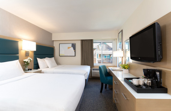 Double Room Double Room