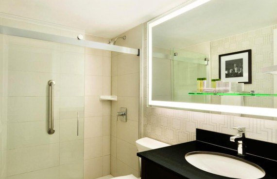 4-doubletree-toronto 4-doubletree-toronto