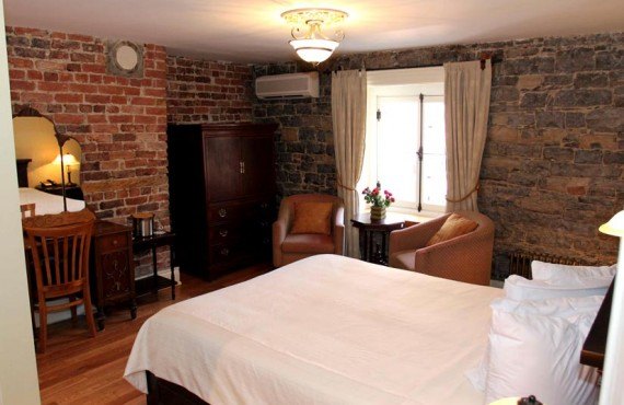 Hotel Acadia - Chambre avec mur de brique Hotel Acadia - Chambre avec mur de brique