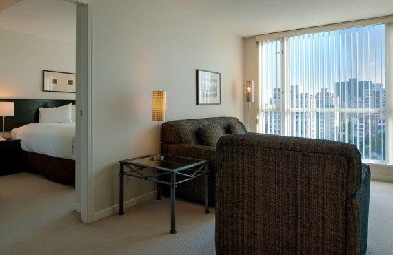 4-hotel-carmana-plaza-ch 4-hotel-carmana-plaza-ch