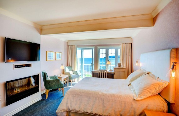 Chambre lit Queen, vue sur la mer et le Rocher Percé Chambre lit Queen, vue sur la mer et le Rocher Percé