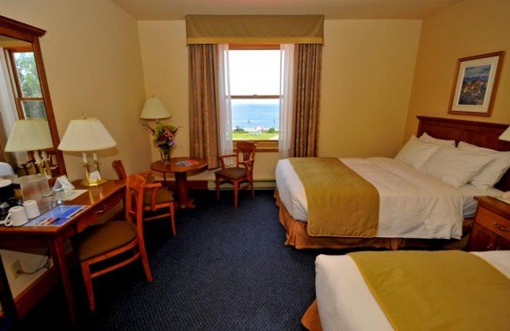Hôtel Tadoussac - Chambre 2 lits Hôtel Tadoussac - Chambre 2 lits