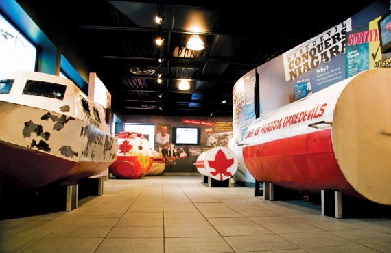 4-imax-chutes-niagara 4-imax-chutes-niagara