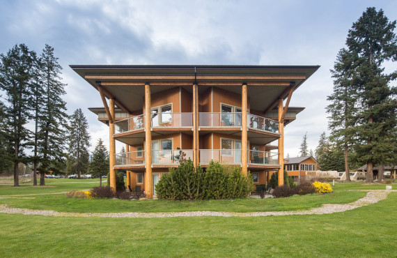 Skwachàys Lodge, BC Skwachàys Lodge, BC